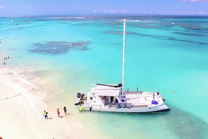 Half-Day Puerto Plata Boat Party and Snorkeling in Sosúa Bay photo 4