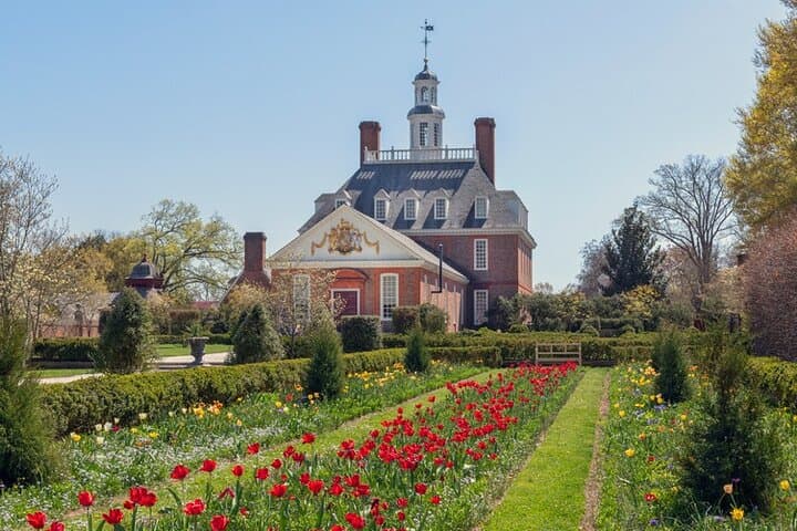 Explore Colonial Williamsburg Living History Trades and Revolutionary Sites photo 2