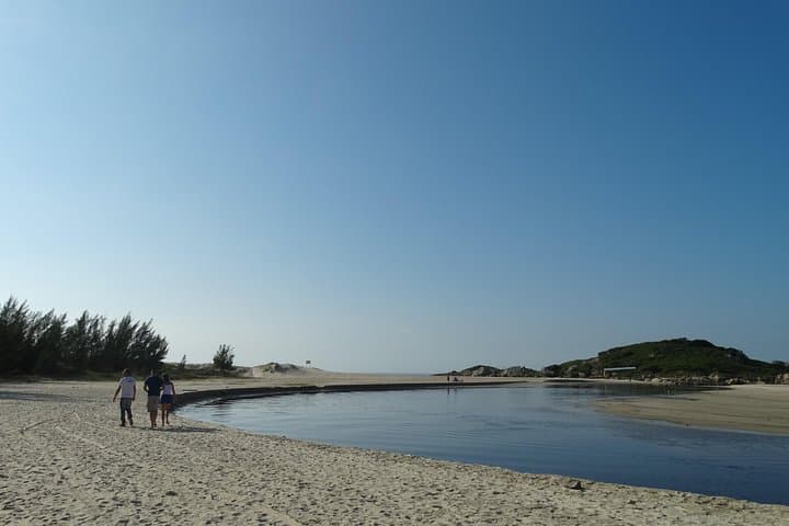 Garopaba Beach Essentials: 4‑Hour Tour to Ferrugem, Silveira & Siriú Dunes photo 4