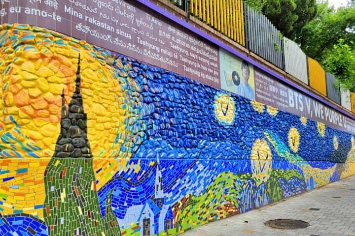 Full-Day Busan and Daegu BTS Locations Tour: Hometown Sites, Markets & Murals photo 4