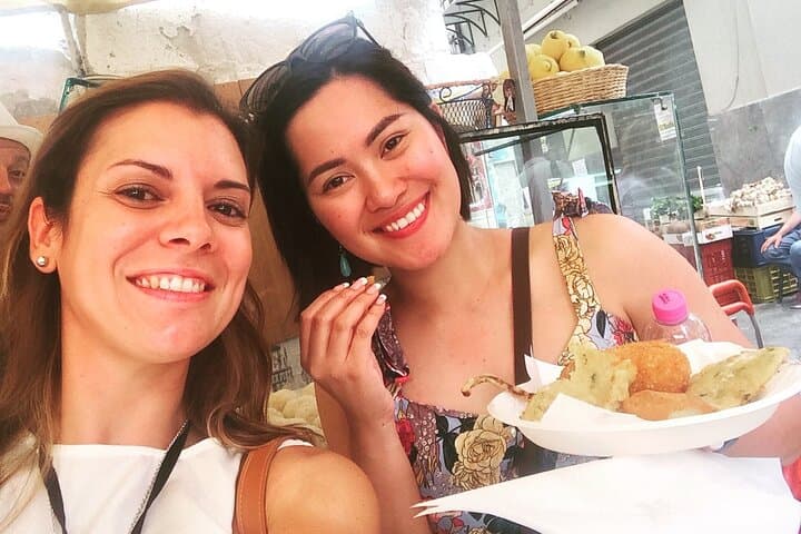 Palermo Food & Art Walking Tour: Taste of Art and Street Food photo 3