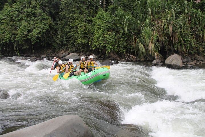 Class V Rainforest Canyon Rafting Near La Fortuna photo 4