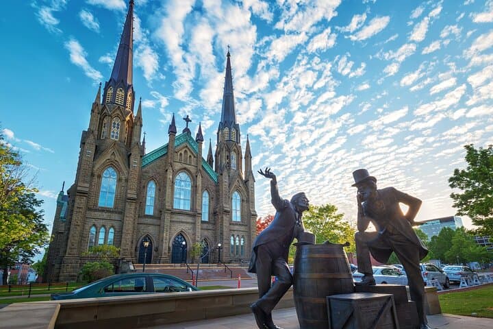 Charlottetown City Highlights Bus Tour — Province House, Waterfront & Historic Streets
