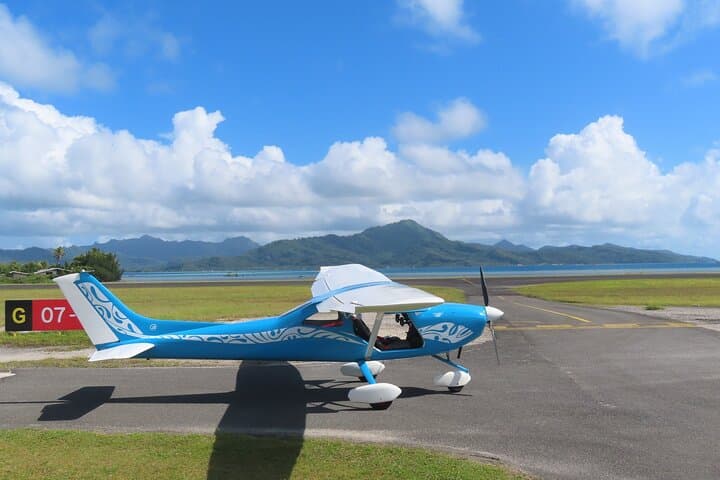 Bora Bora 30-Minute Private Scenic Flight Over the Lagoon