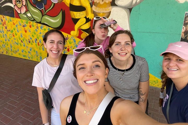 Groovy Galveston Scavenger Hunt: Mobile Mystery Tour of the Strand & Seawall photo 3