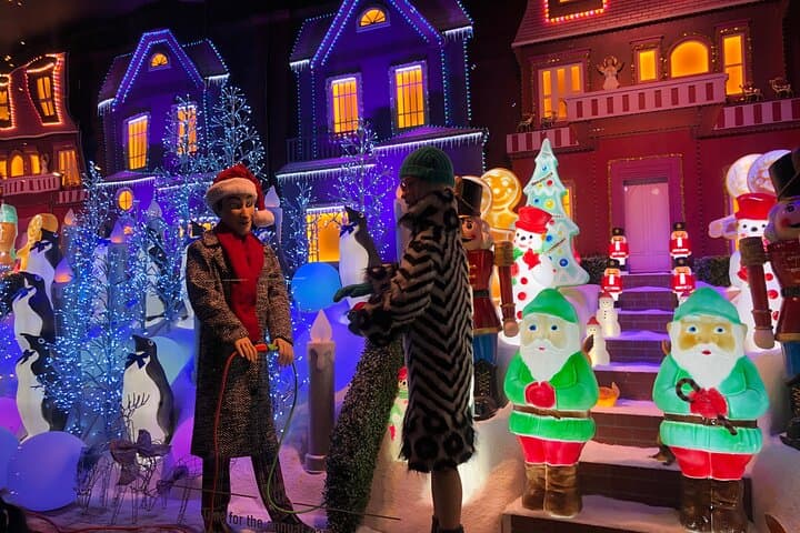 Midtown Holiday Window Walk: Artful Lights & Sights in NYC photo 3