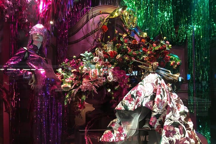 Midtown Holiday Window Walk: Artful Lights & Sights in NYC photo 5