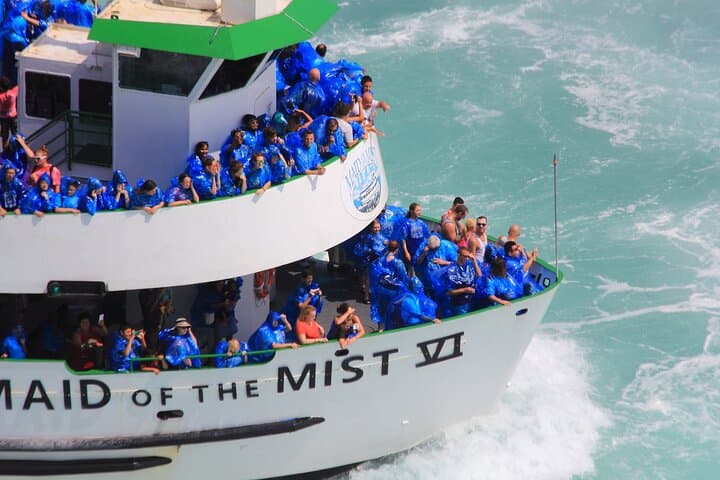 Niagara Falls USA: Night Lights, Maid of the Mist & Dinner Experience photo 2