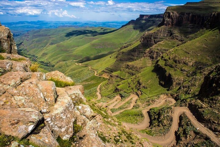 Drakensberg & Howick Falls: Mandela Capture Site 2-Day Hiking Tour photo 3