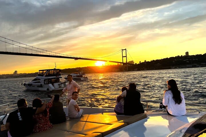 Bosphorus Sunset Yacht Cruise — Evening Istanbul Boat Tour with Snacks & Live Guide photo 4