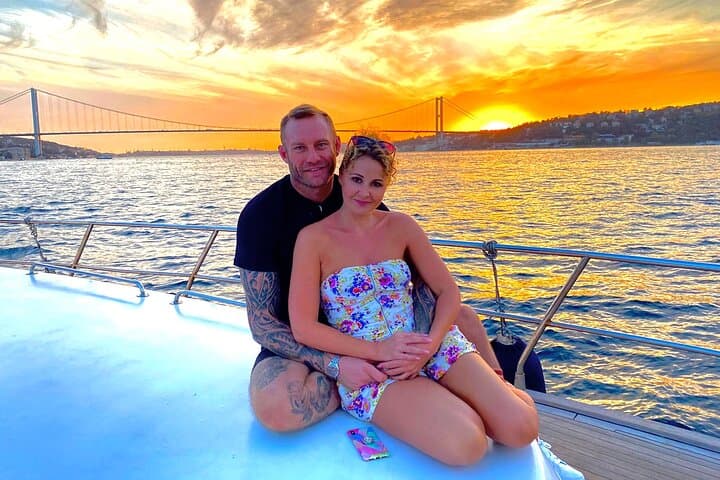 Bosphorus Sunset Yacht Cruise — Evening Istanbul Boat Tour with Snacks & Live Guide photo 2