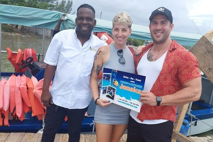 Negril Glass-Bottom Boat: Private Reef Cruise to Booby Cay