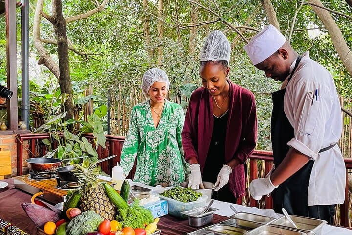 Kigali Culinary Market Tour and Hands-On Cooking Class with Lunch