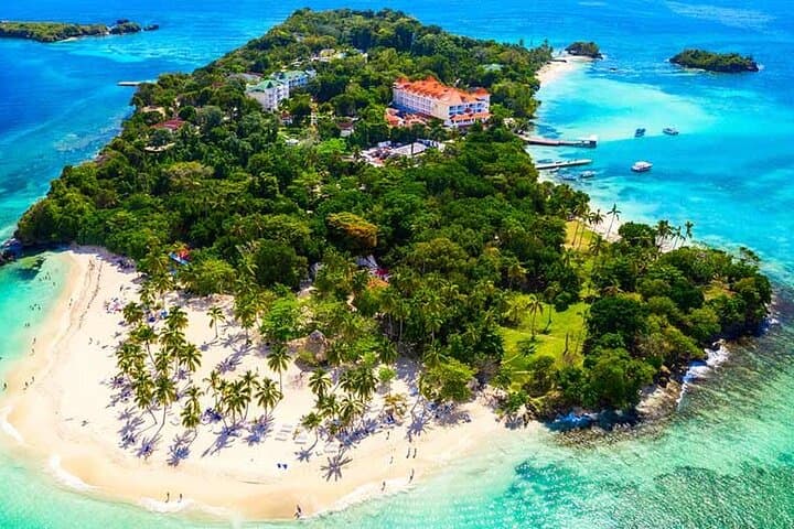 Cayo Levantado (Bacardi Island) Half-Day: Sun, Snorkel and Dominican Flavors photo 4