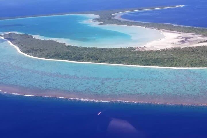 Private Scenic Flight Over Bora Bora and Tupai — 45-Minute Aerial Tour photo 3
