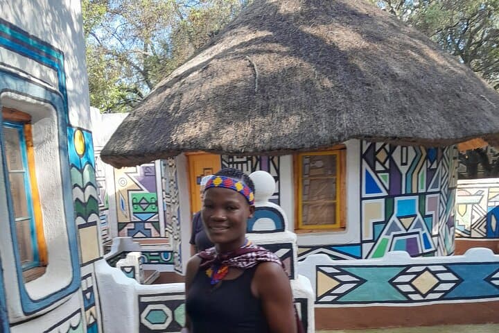 Lesedi Cultural Village and Pilanesberg Safari: 2-Day Cultural & Wildlife Escape from Johannesburg