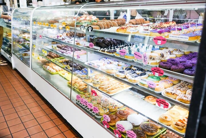 Indulge in Santa Monica's Iconic Donut Trail photo 3