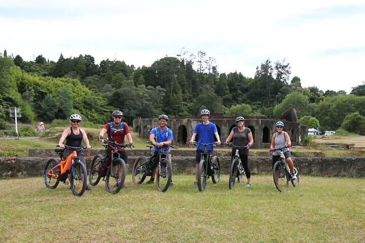 Full-Day eBike Tour in Karangahake Gorge from Auckland — Waikino to Waihi photo 4