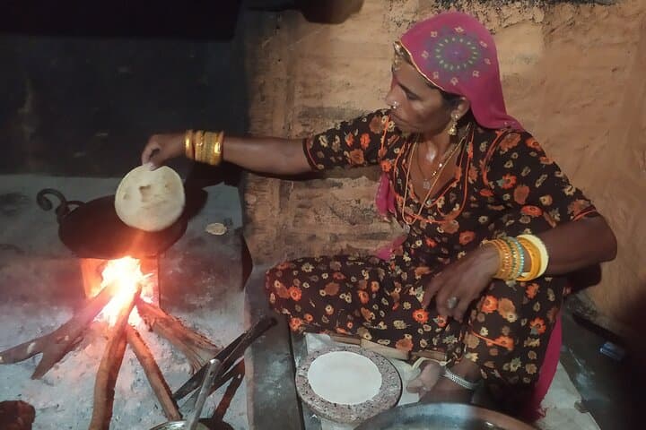 Overnight Camel Safari and Desert Camping in Osian, Jodhpur photo 3