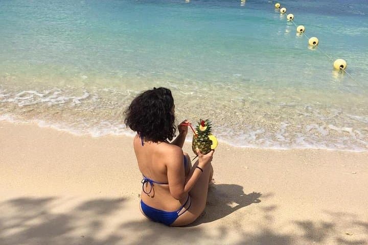 Rosario Islands VIP Escape: Snorkel, Private Lunch & Open Bar from Cartagena photo 4