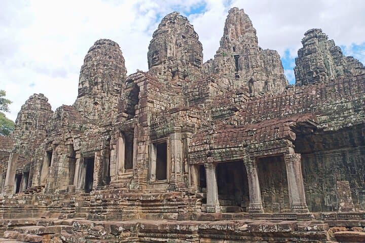 Full-Day Angkor Temples Tour: Angkor Wat, Angkor Thom & Ta Prohm at Sunset