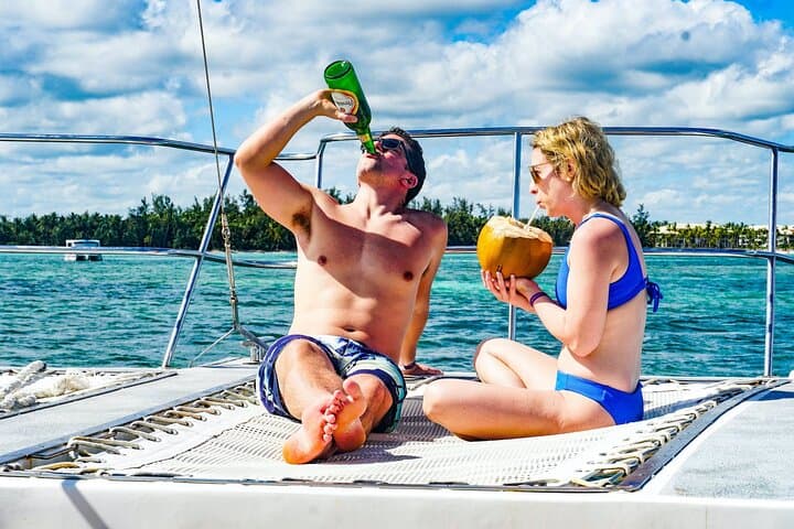 Punta Cana Catamaran Snorkel Cruise to Coral Reef & Natural Pool