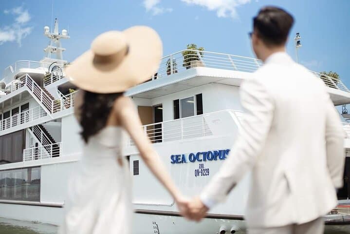 Halong Bay Day Cruise: Sea Octopus 7-Hour Tour to Sung Sot Cave & Titov Island photo 3