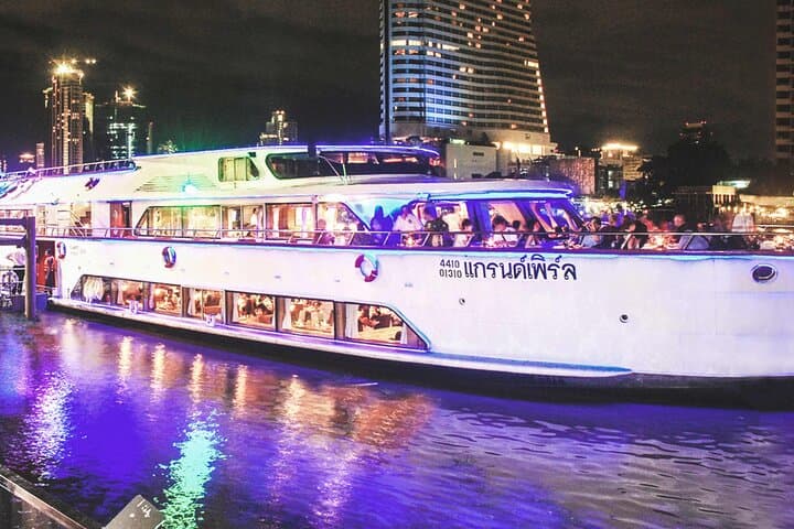 Grand Pearl Dinner Cruise: Bangkok River Evening with Live Entertainment
