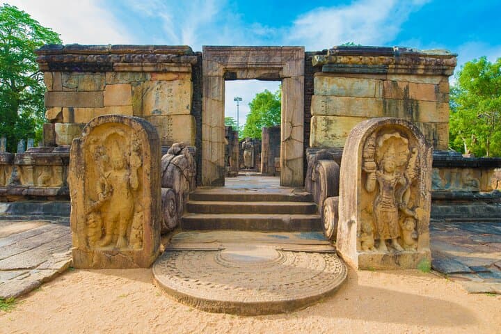 Day Trip to Polonnaruwa: Private Guided Tour from Colombo to the Ancient City photo 5