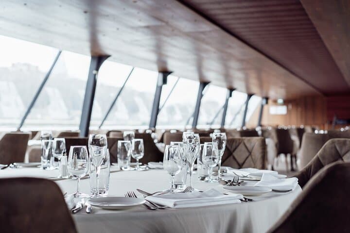 Seine River Lunch Cruise with Bateaux-Mouches in Paris photo 4