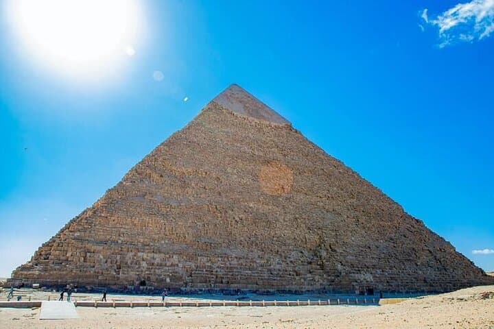 Cairo Layover: Pyramids, Egyptian Museum, Khan el-Khalili & Nile Dinner Cruise photo 3