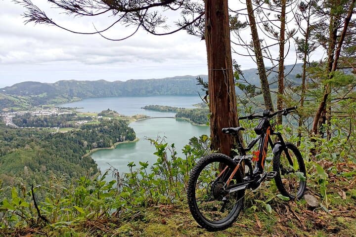 Guided E-MTB Tour of Sete Cidades Lakes and Viewpoints photo 6