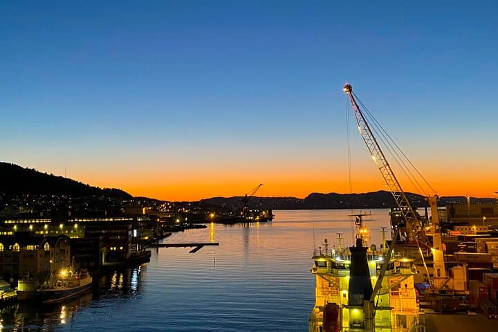 Exploring Bergen’s Classics: A Private Walking Tour Through History and Harbor photo 2