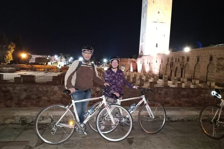 Marrakech Evening Bike Tour: Sunset Ride, Tasting Stops & Tangia Dinner photo 6