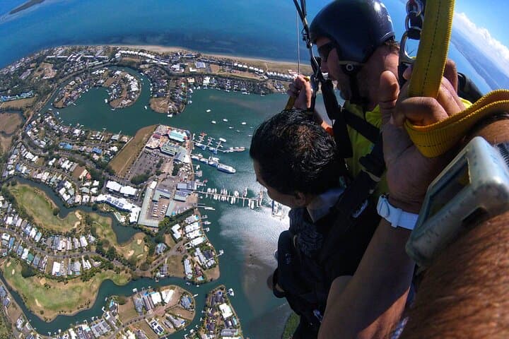Skydive Fiji Legend 14,000ft Tandem Jump — Freefall Over the Mamanuca Islands photo 4