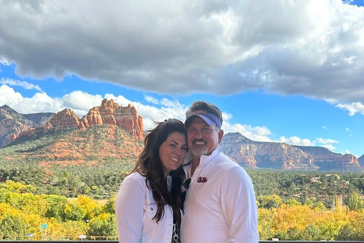 Full-Day Sedona Sightseeing Tour — Chapel of the Holy Cross, Tlaquepaque & Oak Creek Canyon photo 2