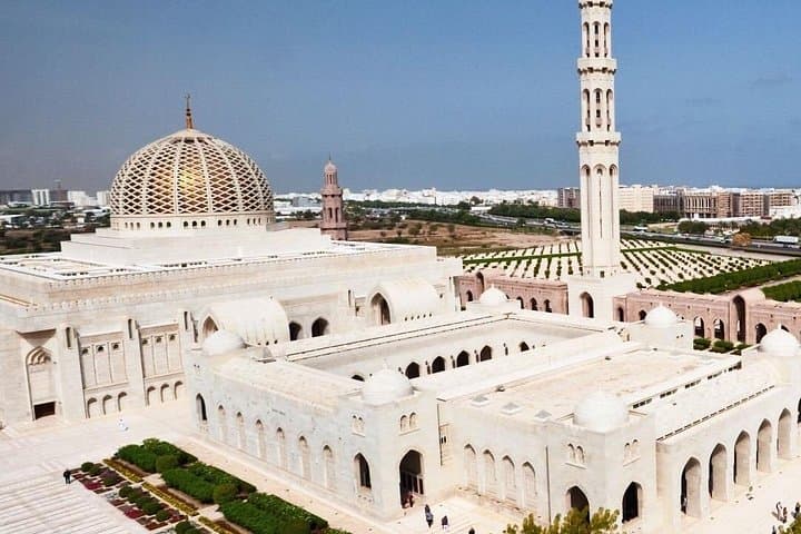 Full-Day Private Muscat City Tour: Sultan Qaboos Mosque, Muttrah & Old Souq photo 1