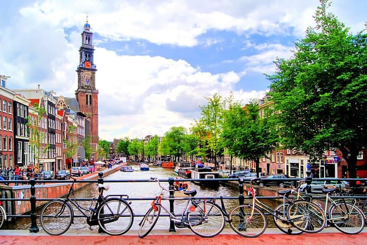 Private Amsterdam Walking Tour: Historic Centre Highlights in English or Spanish photo 4