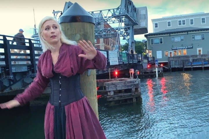 Ghosts of Christmas Past: Mystic Holiday Ghost Walk and Folklore Tour photo 3