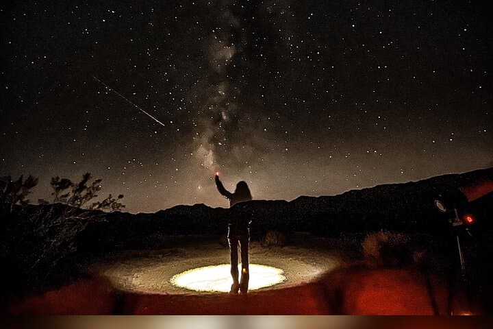 Joshua Tree Night Sky: Stargazing and UFO Tour with Night-Vision Binoculars photo 2