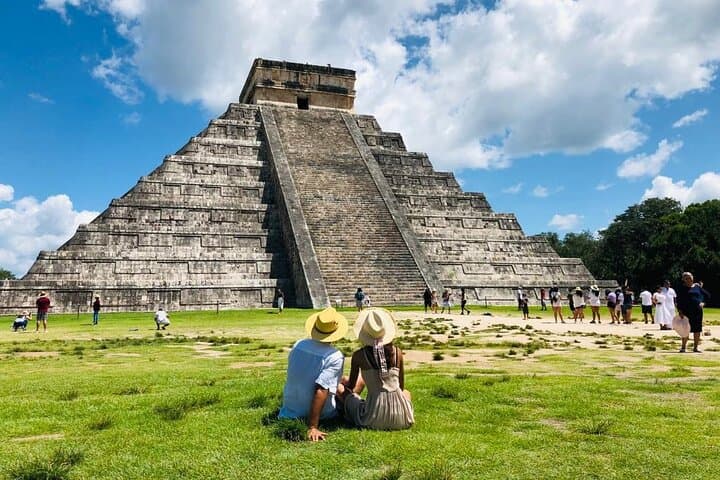 Full-Day Chichén Itzá & Cenote Swim from Cancún — Practical Guide to the Classic Maya Day Trip