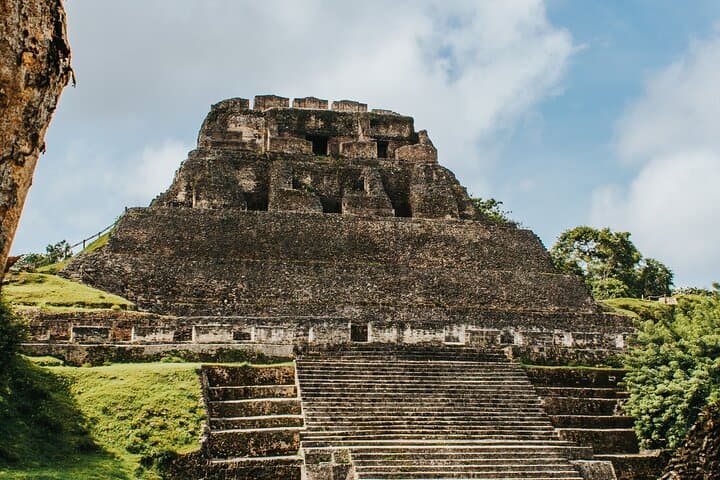 Xunantunich Maya Ruins: Full-Day Private Tour from Belize City photo 3