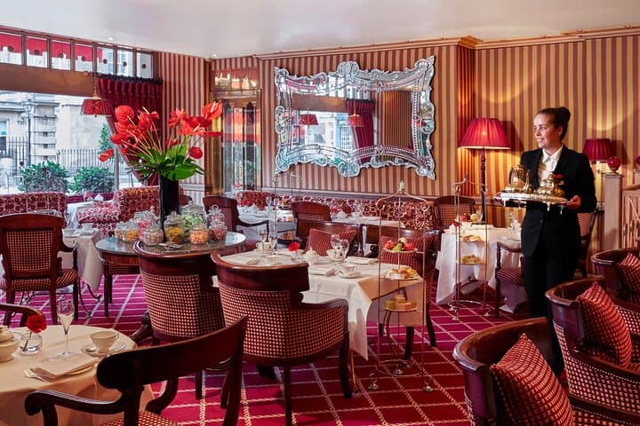 Royal London Highlights Tour & Afternoon Tea at The Rubens photo 6