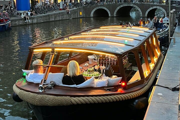 Luxury Amsterdam Canal Cruise With Unlimited Beer & Wine photo 2