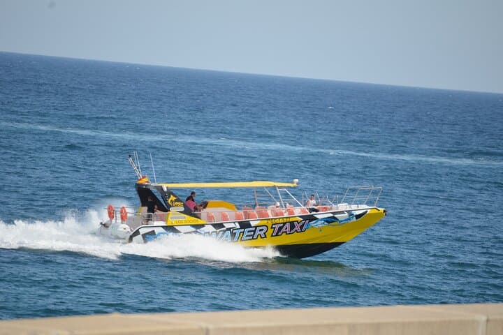 Speedboat Shuttle to Lobos Island from Corralejo — Quick Half-Day Natural Escape photo 4