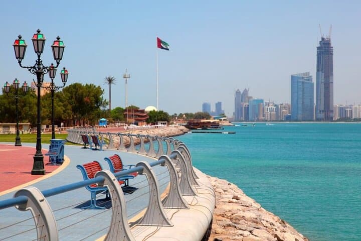 Full-Day Abu Dhabi Tour from Dubai: Sheikh Zayed, Corniche & Yas Island