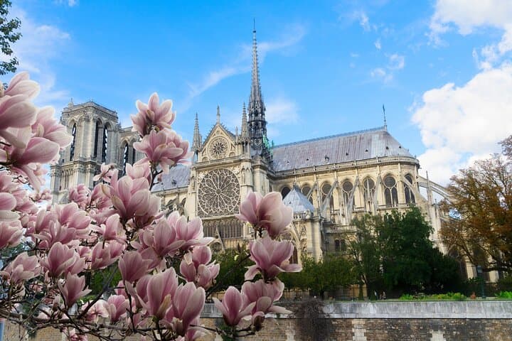 Seine Romance: Self-Guided Romantic Walking Game in Paris photo 5
