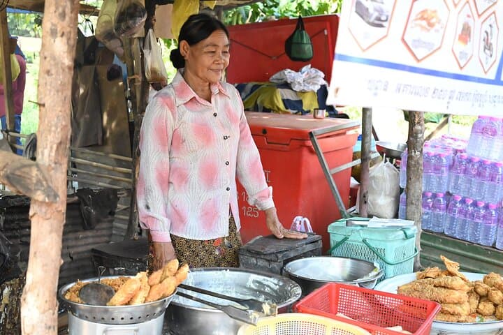 Half-Day Siem Reap Countryside Bike Tour — Ride Rice Fields, Markets & Village Life photo 6