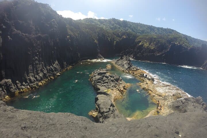 Snorkel S. Jorge: Caves, Natural Pools & Sunken-Boat Adventure photo 5