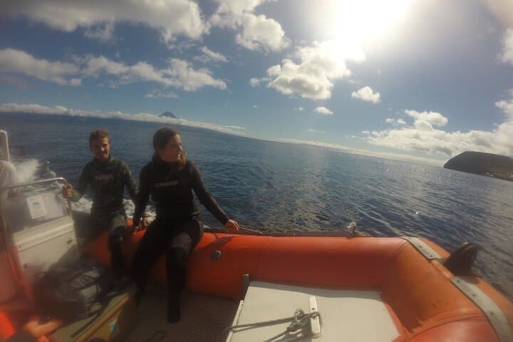 Snorkel S. Jorge: Caves, Natural Pools & Sunken-Boat Adventure photo 6